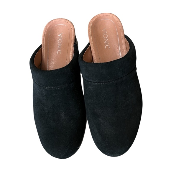 Vionic Kacie black suede orthotic clogs - Picture 3 of 9